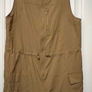 Old Navy Tan Quilted jumper